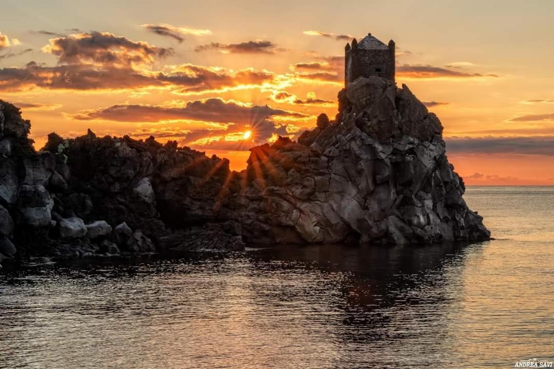 Made In Sicily Santa Tecla Bed & Breakfast Acireale Bagian luar foto