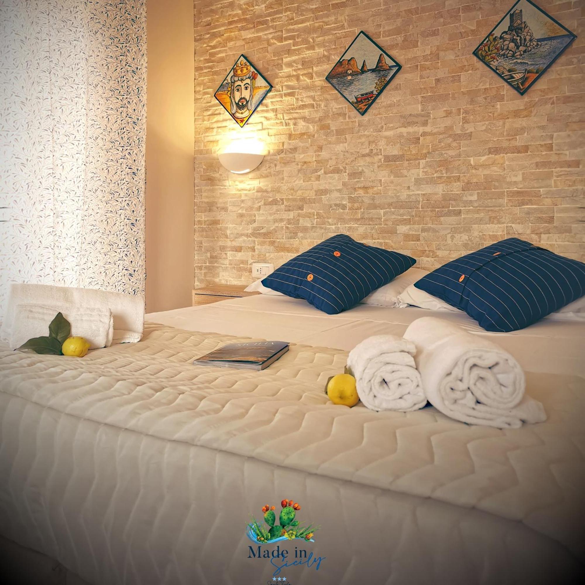 Made In Sicily Santa Tecla Bed & Breakfast Acireale Bagian luar foto